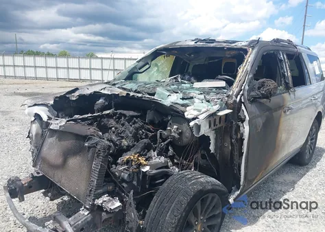 2019 Ford Expedition Limited from USA, damaged, VIN 1FMJU1KT3KEA42685